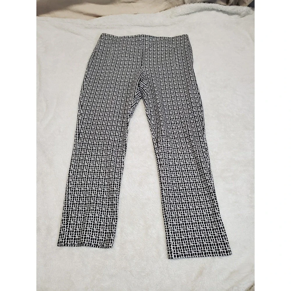 Chicos Black White Geometric Artsy Print Elastic Cropped Tapered Pant 10 1.5
